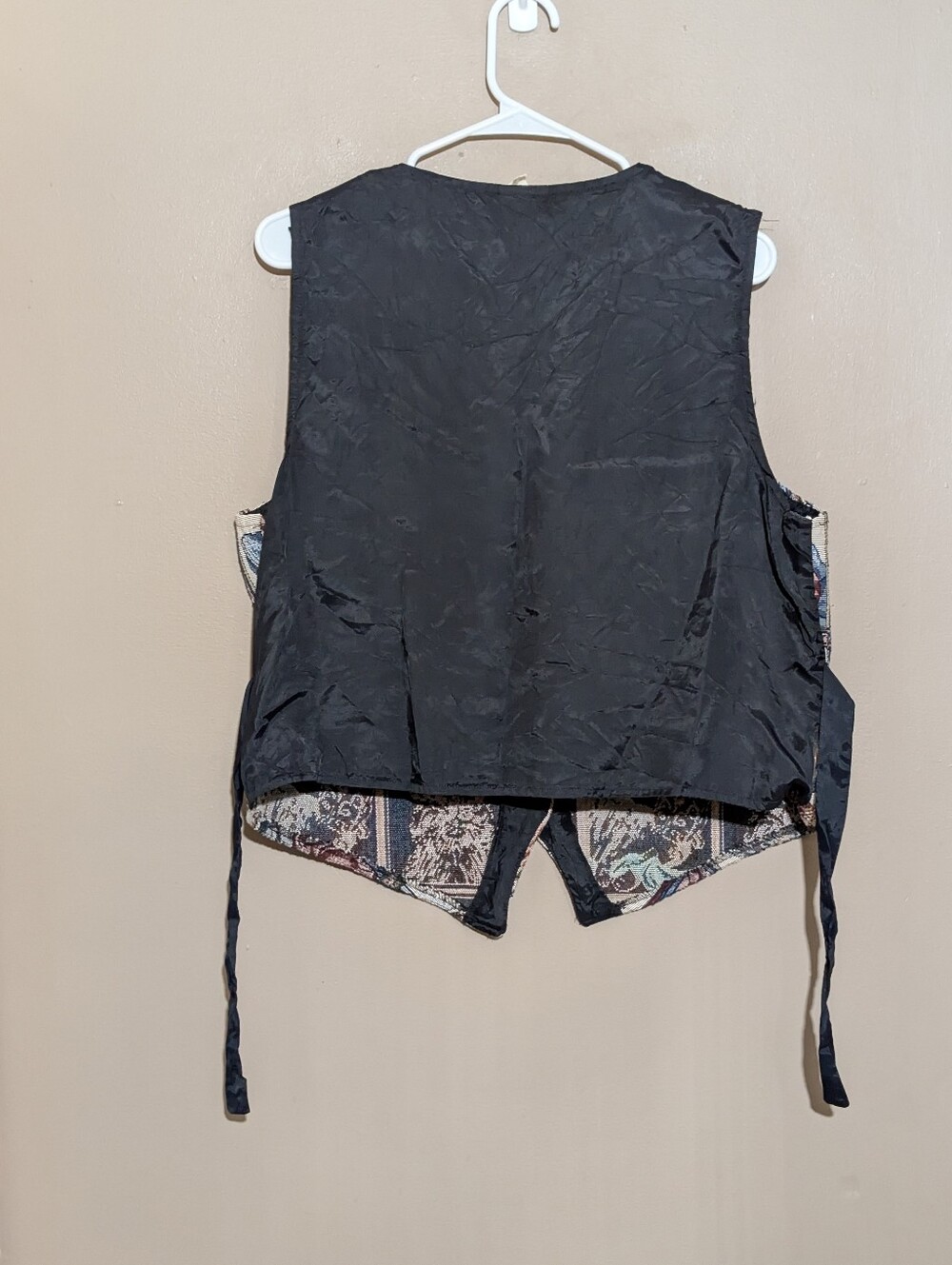 Vintage!!!Cat-Themed Tapestry Vest, Large - Picture 4 of 4